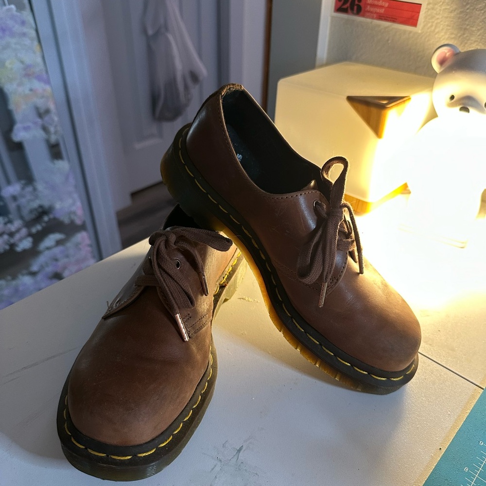 Dr. Martens Smooth Leather Oxford Brown